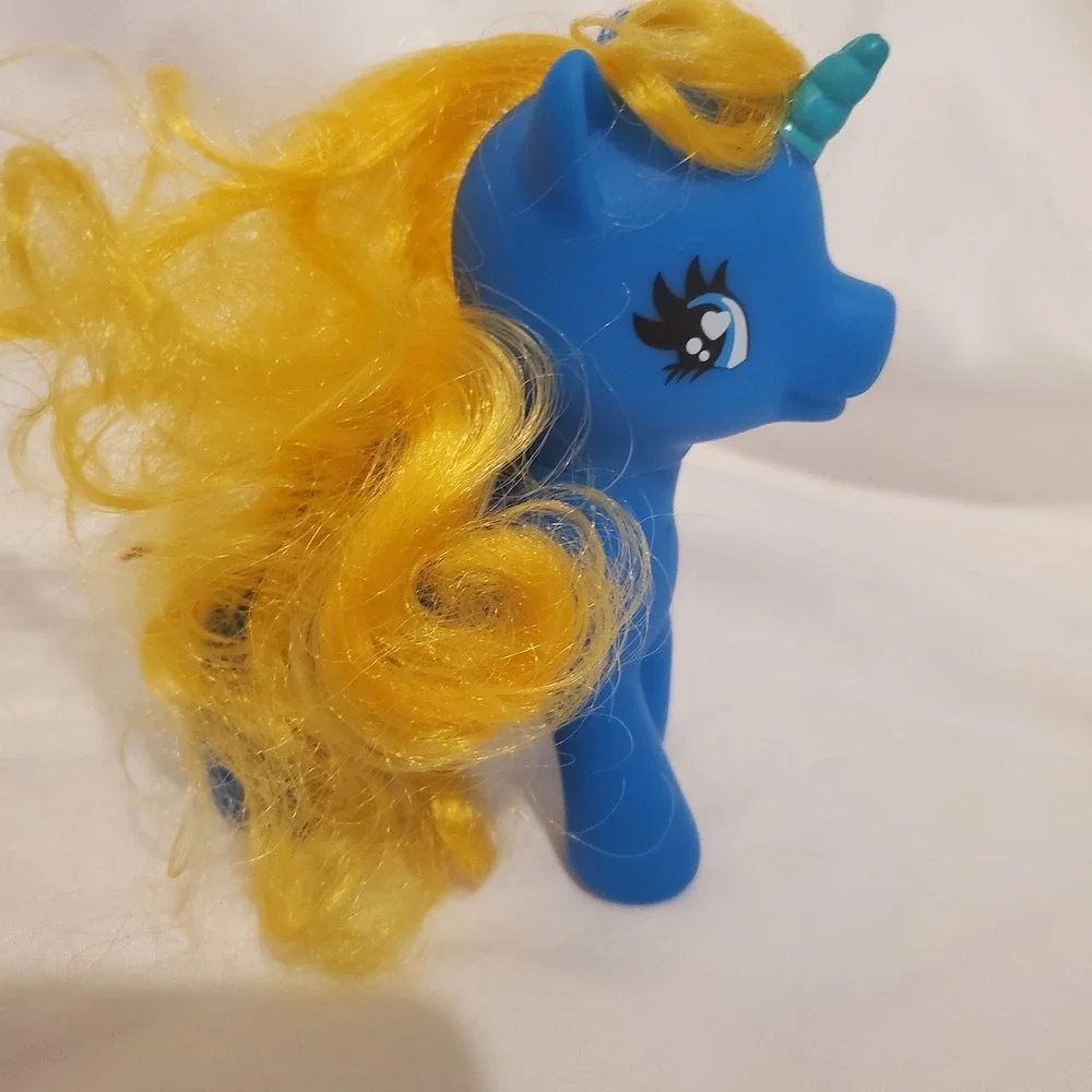 My Little Pony Gi-Go Wonder Pony Land‎ Blue W Blue Horn Yellow Hair Star